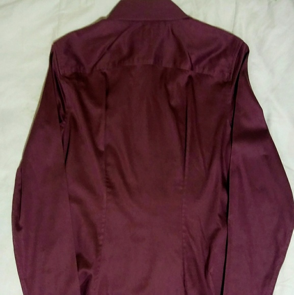 Banana Republic classic button down, size 2 - Picture 2 of 4